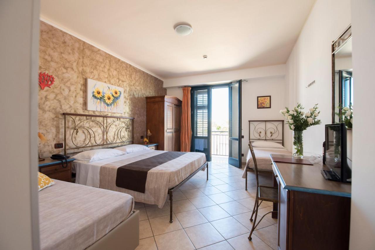 Hotel Altamarea Сан Вито ло Капо Екстериор снимка