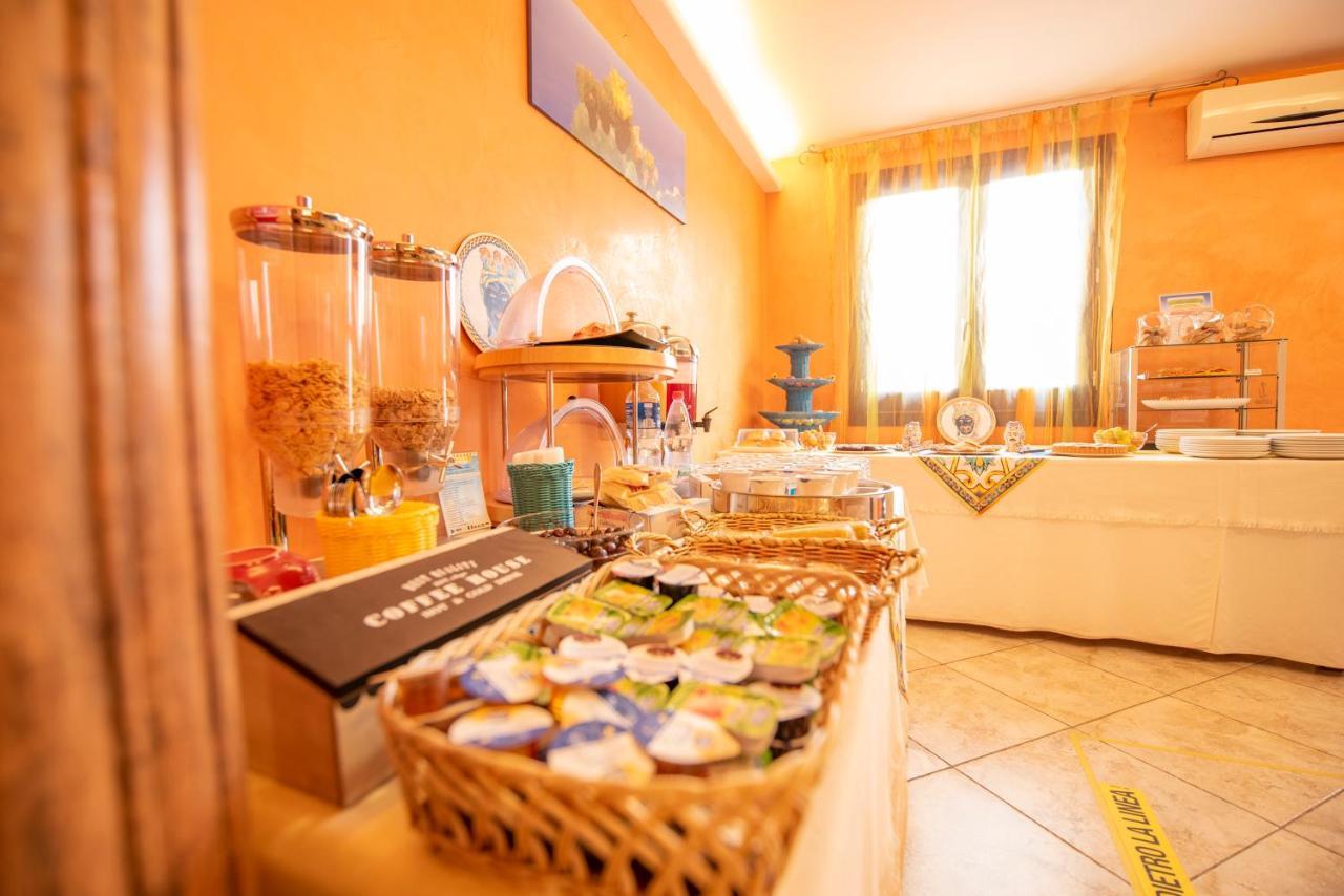 Hotel Altamarea Сан Вито ло Капо Екстериор снимка
